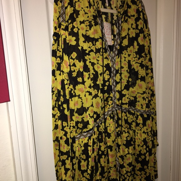 FREE PEOPLE NWT AUTHENTIC BLACK & YELLOW FLORAL TUNIC/DRESS - Picture 14 of 17